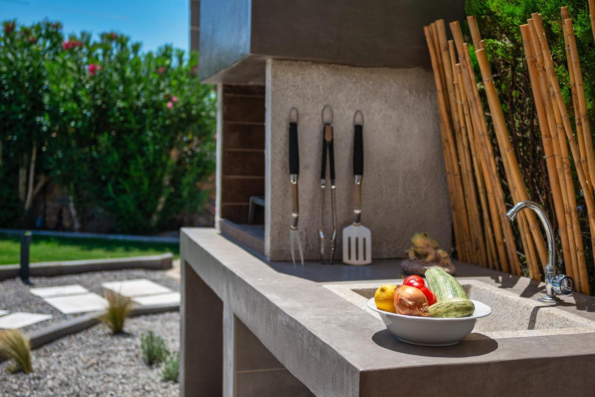 Villa Mariani II - In Lothiarika, Newly Renovated June 2024, Private Pool, Lindos 10 Min, Beach 120M Лардос Екстер'єр фото